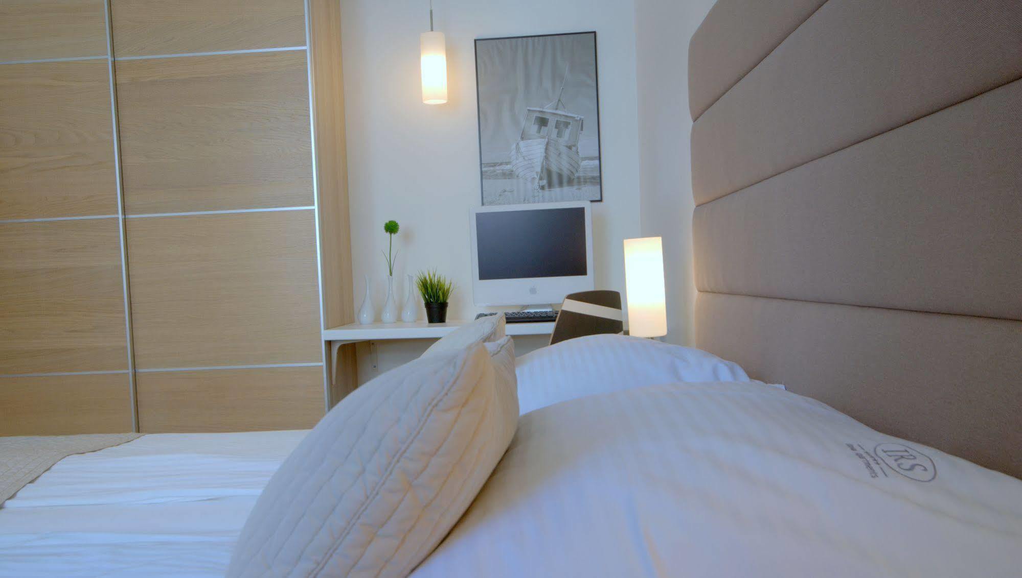 Irs Royal Apartments Apartamenty Irs Trzy Zagle 그단스크 외부 사진