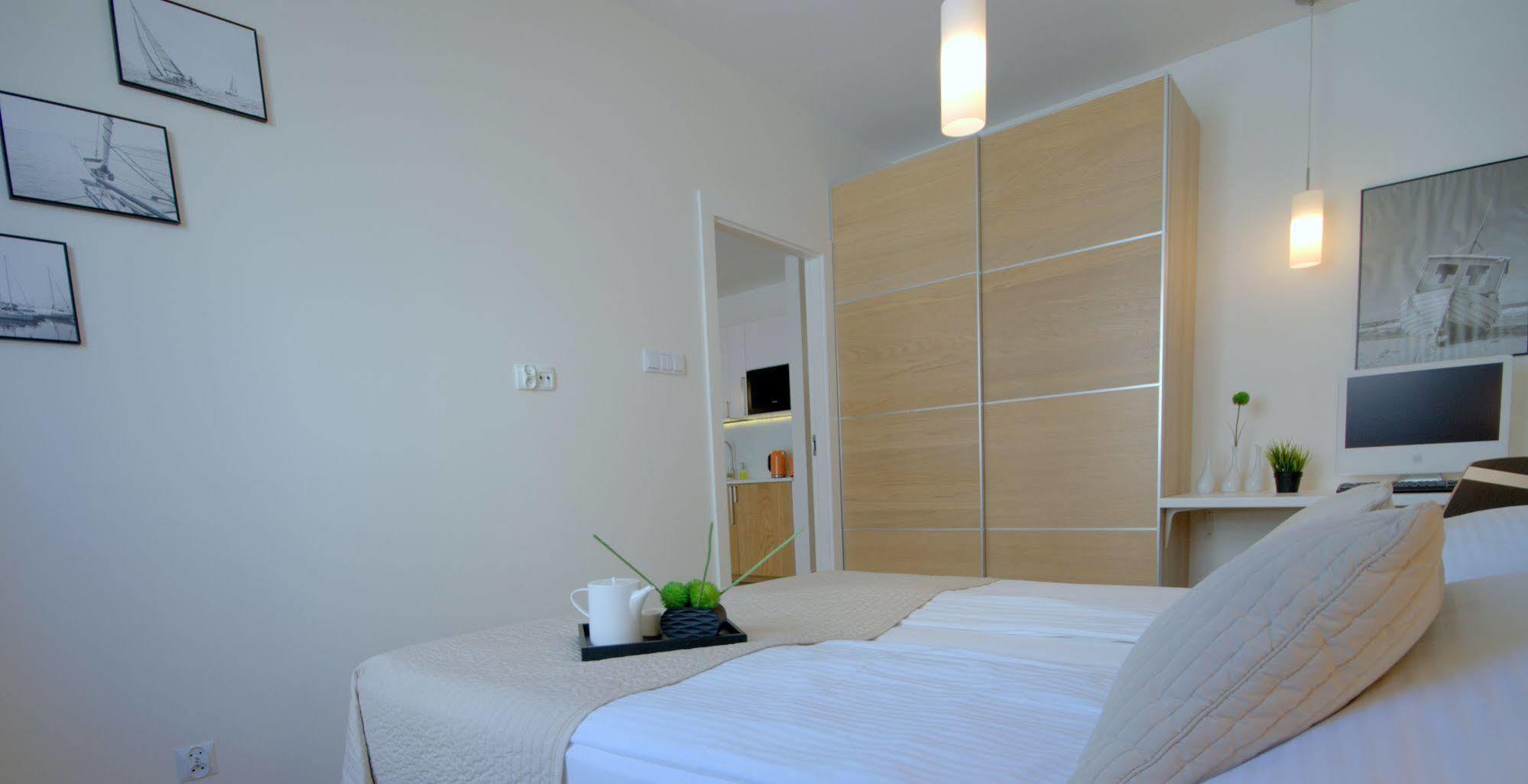 Irs Royal Apartments Apartamenty Irs Trzy Zagle 그단스크 외부 사진